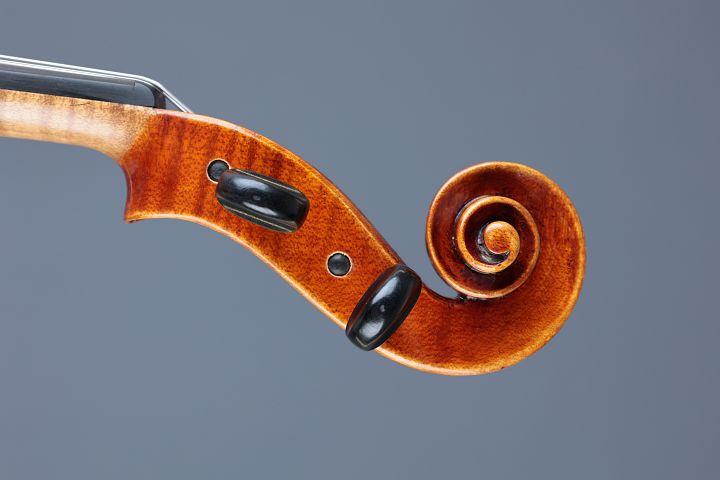 Gläsel Theo - Markneukirchen 1983 - 40,9 cm - B-136